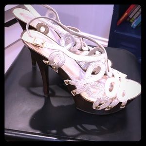 Jessica Simpson high heels